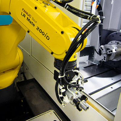 Fanuc LR Mate 200iD / 7L الحمولة 7 كجم تصل إلى 911mm روبوت صغير لتسليم / لحام