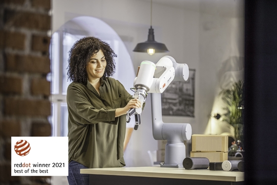 كوبوت ABB GoFa CRB15000 المرن والجديد مع قابض روبوت Onrobot RG6