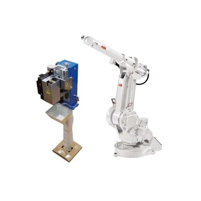 6 محور ذراع الروبوت ABB IRB 1410 مع محطة تنظيف بندقية CNGBS لأتمتة روبوتات اللحام