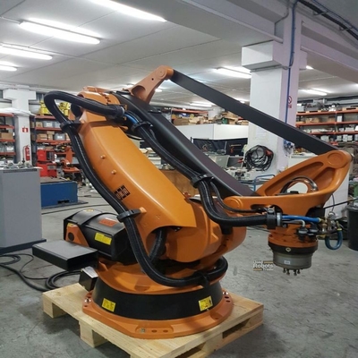 الذراع الروبوتية للتقطيع 5 محور Kuka KR 180 PA مع CNGBS الروبوت دليل السكة الحديدية للروبوت التقطيع
