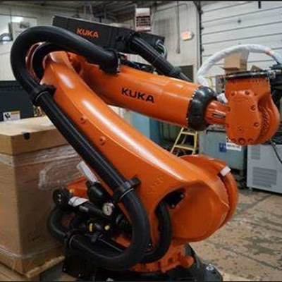 6 محور الذراع الروبوتية لحام كوكا KR 210 R2700-2 مع CNGBS تحميل موقف للروبوت لحام