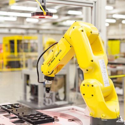 FANUC LR Mate 200iD 6 محور ذراع الروبوت الصناعي مع عقدة CNGBS لتجميع المحرك