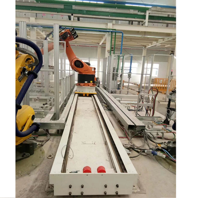 الروبوت FANUC مع 500 كيلوغرام من الحمولة المناسبة للتعامل مع المواد كحديد الروبوت