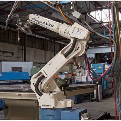 معدات لحام MIG FD-B6L آلة لحام ذات 6 محاور لأتمتة مع DM500