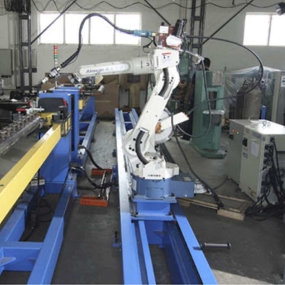 معدات لحام MIG FD-B6L آلة لحام ذات 6 محاور لأتمتة مع DM500