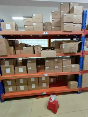 صمام التحكم مع Flowserve 3200MD موقف المورد الأسهم كموضع الصمام الرقمي