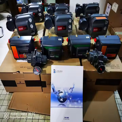 جهاز وضع الصمامات الرقمي الجديد والأصلي من شركة فيشر DVC2000 مع منظمات الضغط