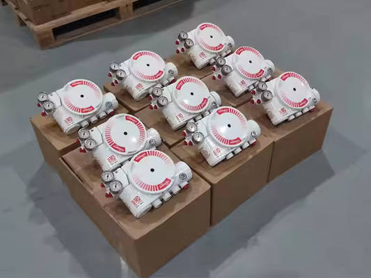 صمام التحكم الصيني مع Flowserve 3200MD سلسلة صمام تحديد الموقع الرقمي وصمام ASCO Solenoid في المخزون