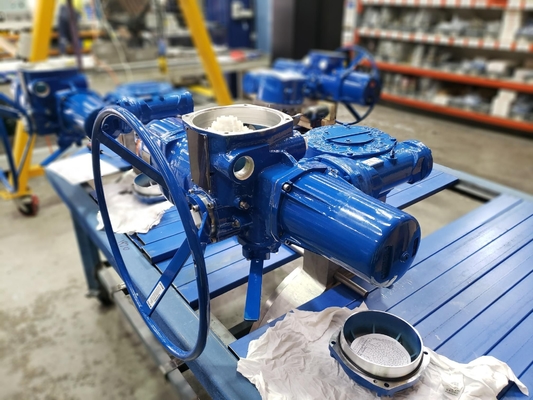 مشغل صمام كهربائي من سلسلة Flowserve Limitorque MX QX مخصص متعدد الدورات للتحكم في صمام صناعي ربع دورة