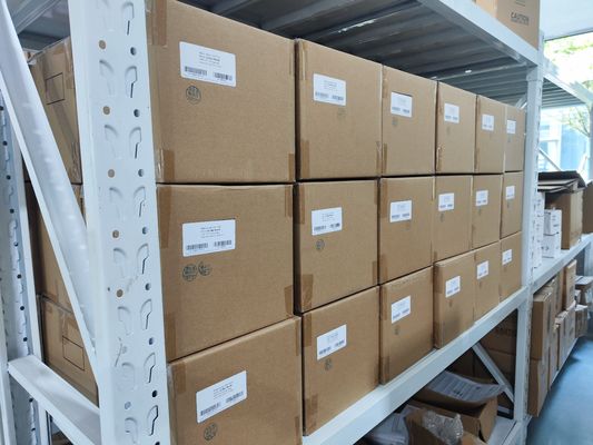 صمام التحكم مع محدد موضع الصمام الذكي بيكر هيوز ماسونيلان SVI2-21123121 SVI2-21123121 مع معزز هوائي YTC YT-200