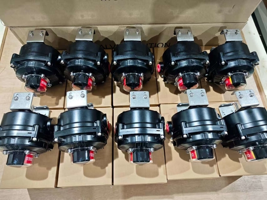 Three-Way Control Valve with HART Communication 20-100 Psi