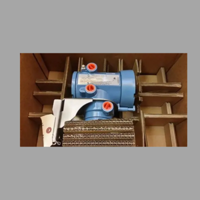 Pressure reducing and desuperheating station with a Micro Motion F100A Coriolis flowmeter and 1700 | 2700 integral transmitter
