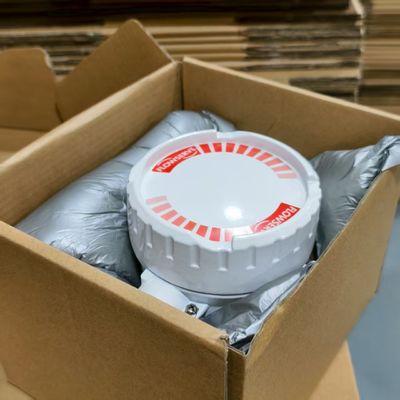 الصين صمام التحكم Buttfy مع Flowserve Logix 420-47-W1D-10 موقف الصمام الصناعي لخط أنابيب النفط والغاز