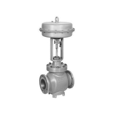 تجمع Samson Globe Valve 3251 مع مشغلات لتنظيم معدل التدفق أو درجة الحرارة