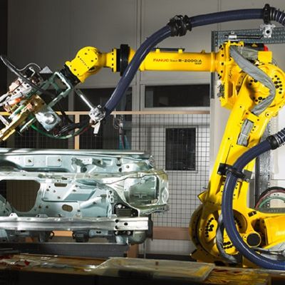 R-2000iC / 165F حمولة 165 كجم تصل إلى 2655 مم روبوت طلاء
