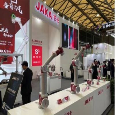 6 محور الذراع الآلية JAKA Zu 12 Cobot Robot لروبوت اللحام الآلي