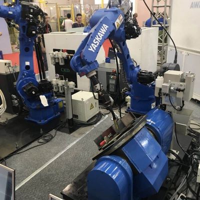 الذراع الروبوتية الصناعية من AR1440 مع ماكينات اللحام بالليزر RD350S و 1440 مم تصل إلى لحام ARC