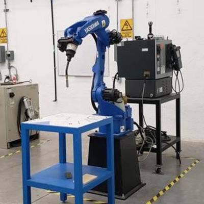 6 Aixs Robotic Arm CNC Of Motoman GP110 مع حمولة 110 كجم لمعدات مناولة المواد