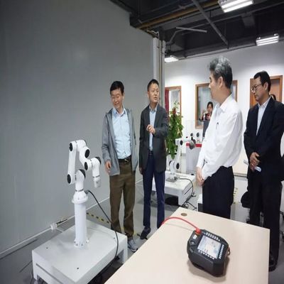 6 محور ذراع روبوت تعاوني صناعي Elfin E03 اختيار ووضع Cobot Robot