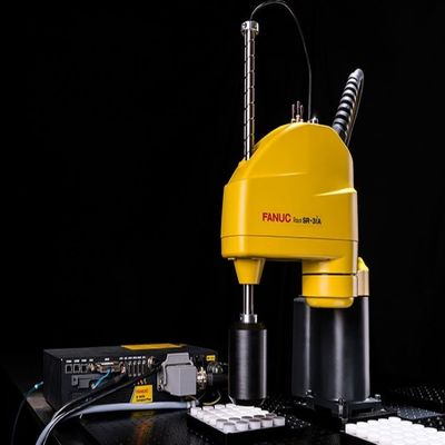 Scara Robot SR-3iA CNC Robot Arm 3kg الحمولة 4 محور لروبوت التجميع