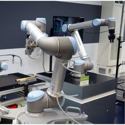 روبوت تعاوني UR Robot UR3e 6 محور ذراع روبوتية لفرز Cobot المرئي