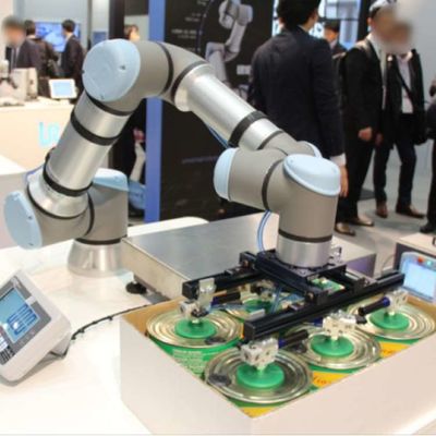 روبوت تعاوني UR Robot UR3e 6 محور ذراع روبوتية لفرز Cobot المرئي