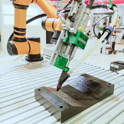 محور Cobot AUBO I16 6 للتحميل والتفريغ كروبوت تعاوني