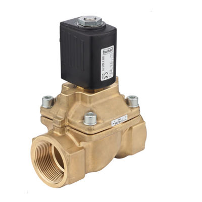 نوع Burkert 6407 كصمام مكبس مساعد مؤازر 2/2-way مناسب للغاز والبخار لهيكل الصمام
