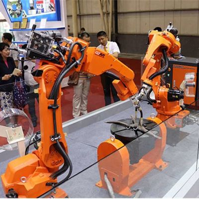 روبوت لحام الصين QJR6-2000H مع ذراع لحام روبوتية 6 محورات لأتمتة لحام Mig