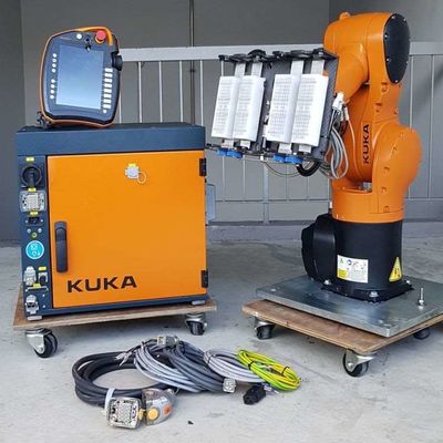 وحدة تحكم الذراع الروبوتية KR C4 وحدة تحكم CNC الروبوتية لـ Kuka الذراع الروبوتية الصناعية