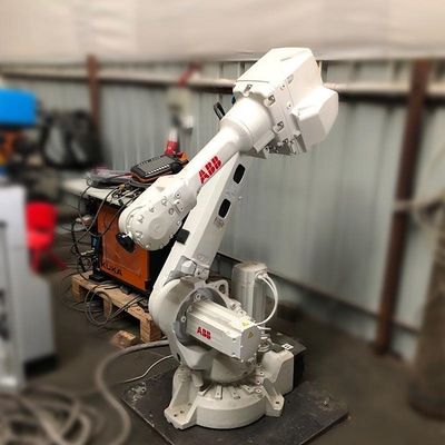 6 محور الذراع الروبوتية ABB IRB2600 من الروبوت الصناعي لتعبئة روبوت منصات نقالة وآلة التعبئة