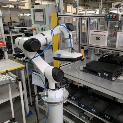 HAN'S Elfin Series E5 Cobot كآلة اختيار ووضع تعمل مع AGV Robot Payload 5kg مع 6 محاور